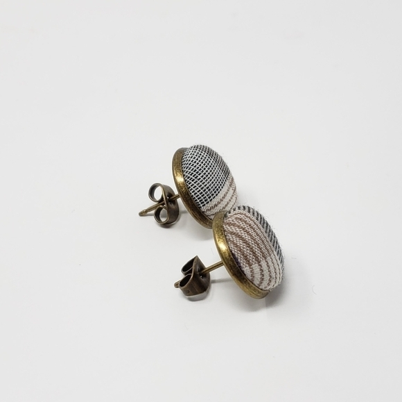 New Handmade | Upcycled Tan Cream Gray Plaid Stud Earrings - Picture 3 of 4